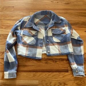 NWOT Plaid cropped fleece jacket